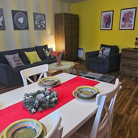 Ramada 2 Boutique Apartment Near Ski Road Bansko Exterior foto